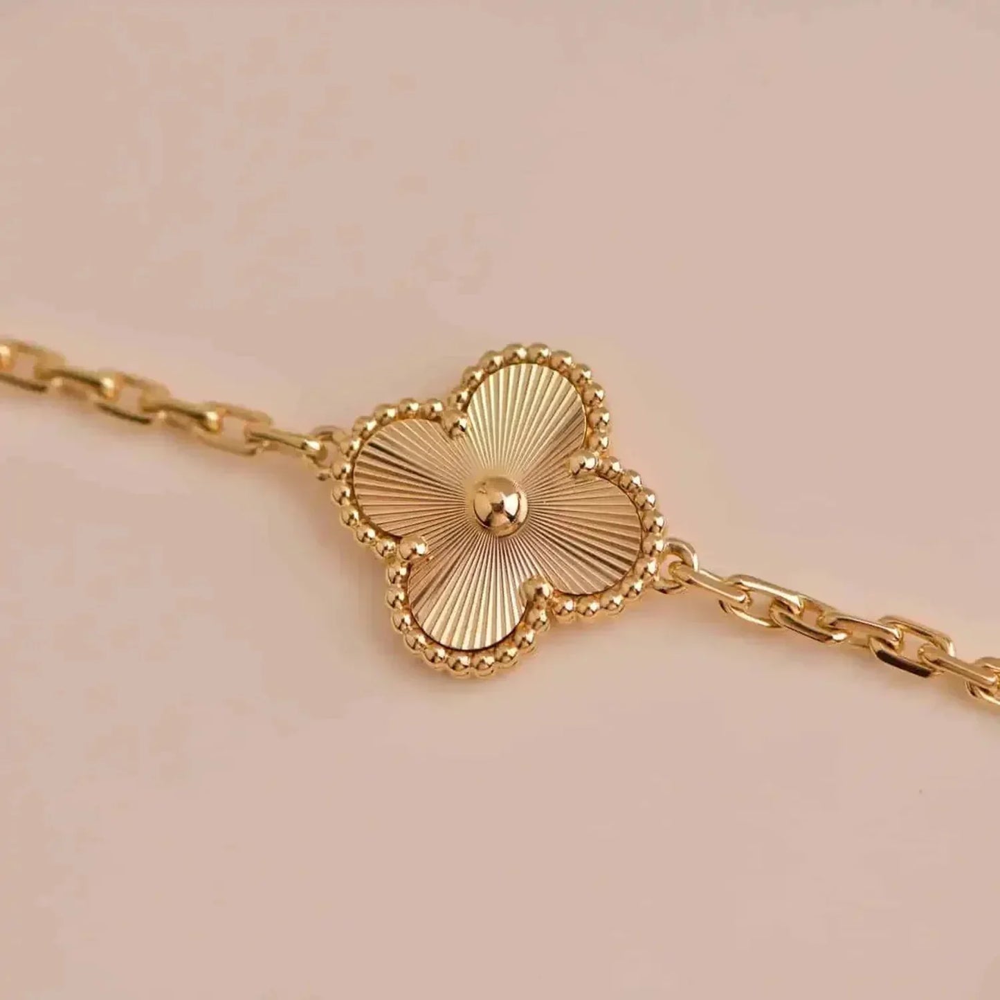 [Vicky]CLOVER 5 FLOWERS LASER BRACELET